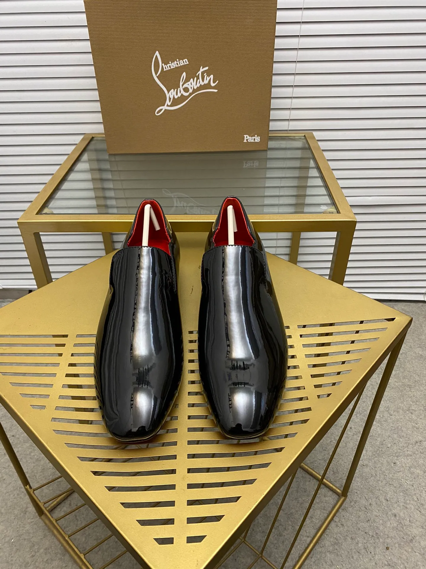 (Customized model) Ex-factory price is 500. christian louboutin (CL red sole shoes) counter series, casual sneakers for couples 📢 📢 📢 Exclusive hot style release 🎈🎈💪 Movable latex feet 👻 Finished outsole line [Proud] 😝Female 35-40# Male 38#-46, global supply😝 [Top version]: Original imported genuine leather upper, top original leather lining, original molded TPU outsole, original 1:1 detail processing, original shoe last,